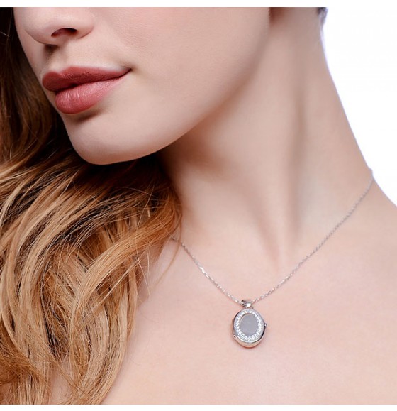 Elizabeth Oval  Locket