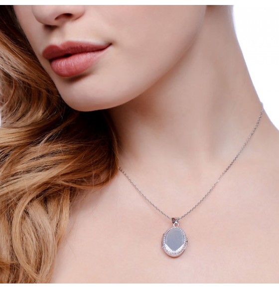 Victoria Oval Locket
