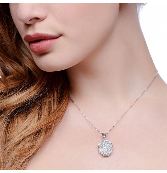  Catherine Oval Locket